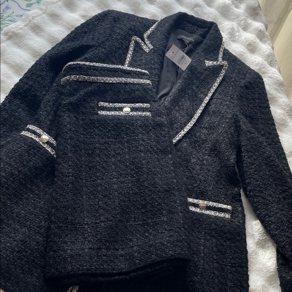 Elegant Black Tweed Suit blazer & skirts